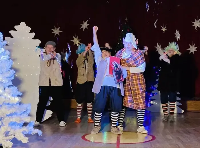 23 декабря - Новогодний праздник в школе волшебство, приключения и подарки-4